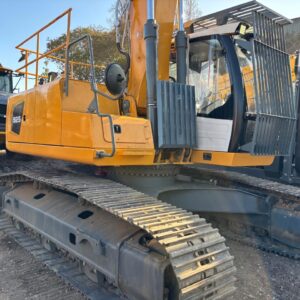 Excavadora Liebherr sobre Oruga R925